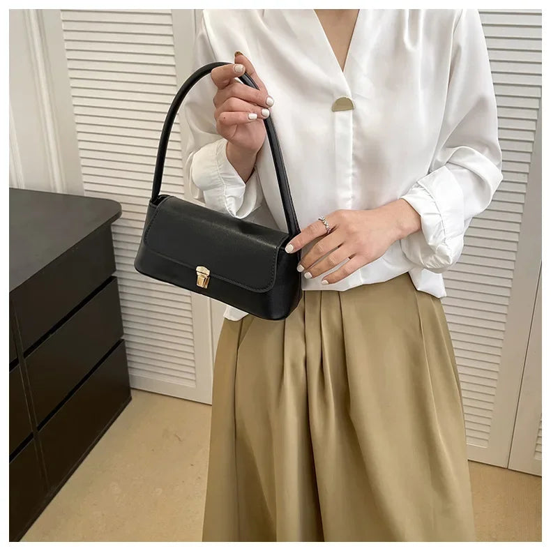 Women's Shoulder Bag Handbag Retro Baguette Bag Underarm Bag Fashion New Hand Shoulder Bag