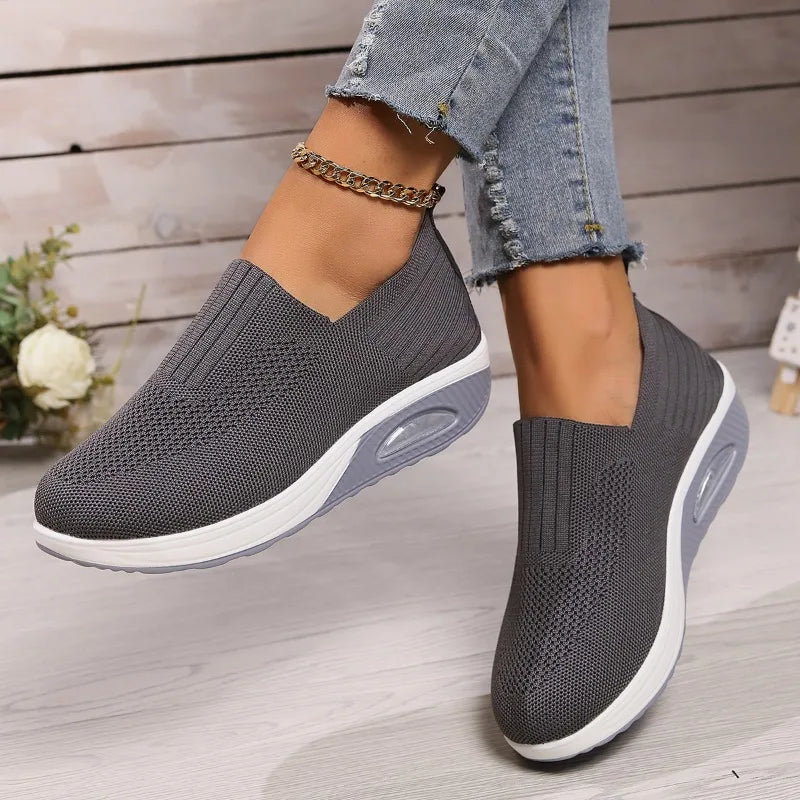 2025 Summer Fashion Mesh Breathable Sneakers Casual Solid Color Thick-soled Wedge Shoes Comfortable Walking Vulcanized Shoes