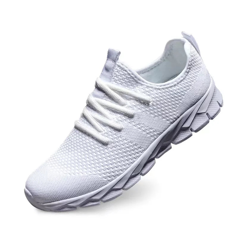Men's shoes Four Seasons new plus size Flying weaving Lightweight Breathable Casual Sports Shoes Soft Sole Outdoor Running Shoes