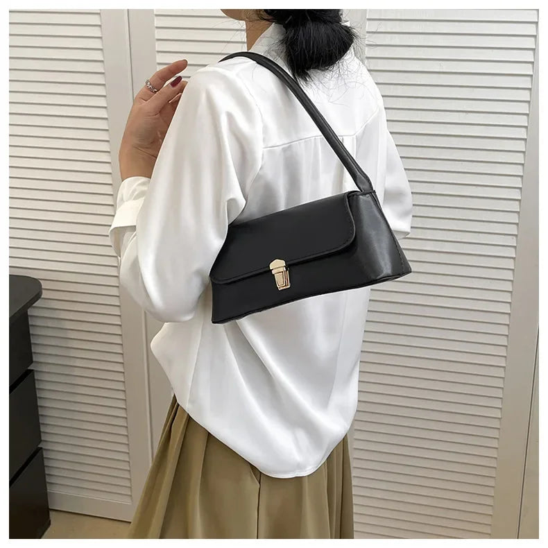 Women's Shoulder Bag Handbag Retro Baguette Bag Underarm Bag Fashion New Hand Shoulder Bag